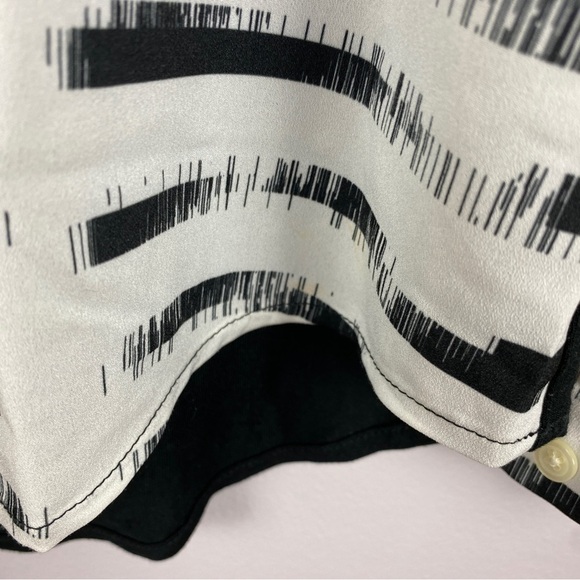 Calvin Klein Classic Contemporary Striped Viscose Blend Blouse Large Black White - Picture 9 of 14